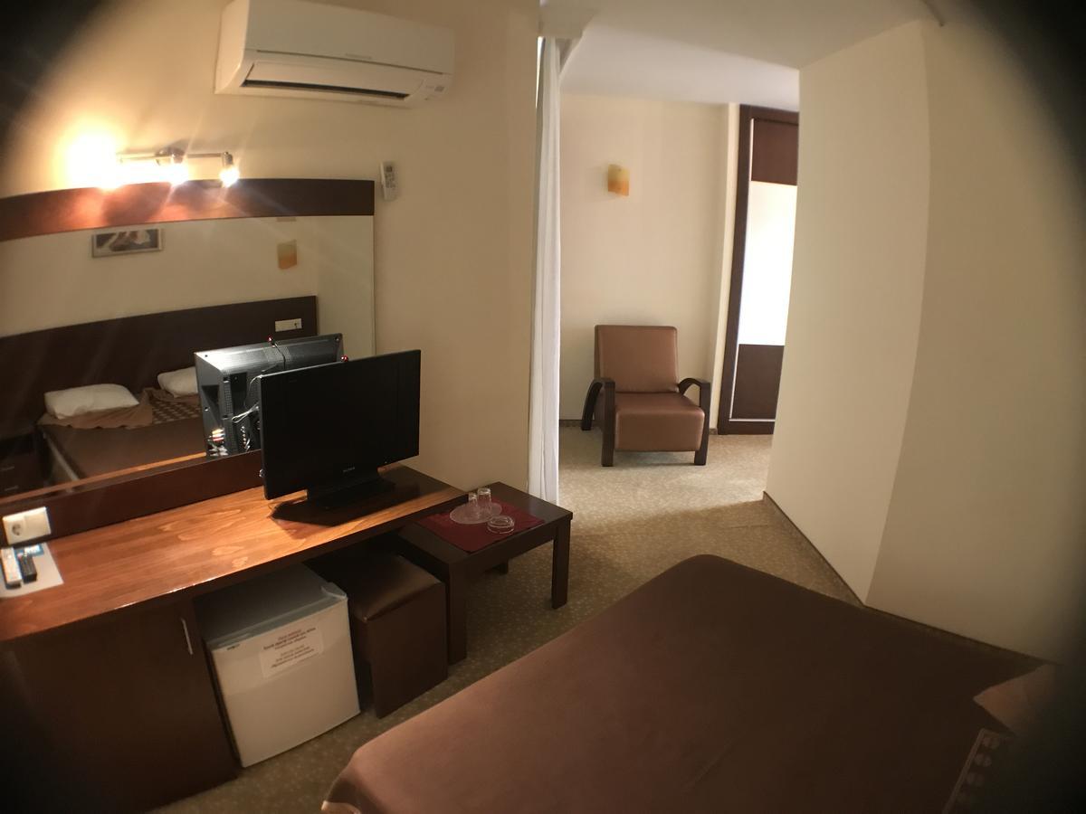 Ataer Hotel Анталия Екстериор снимка